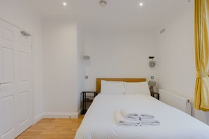 1 habitación, internet y ropa de cama 