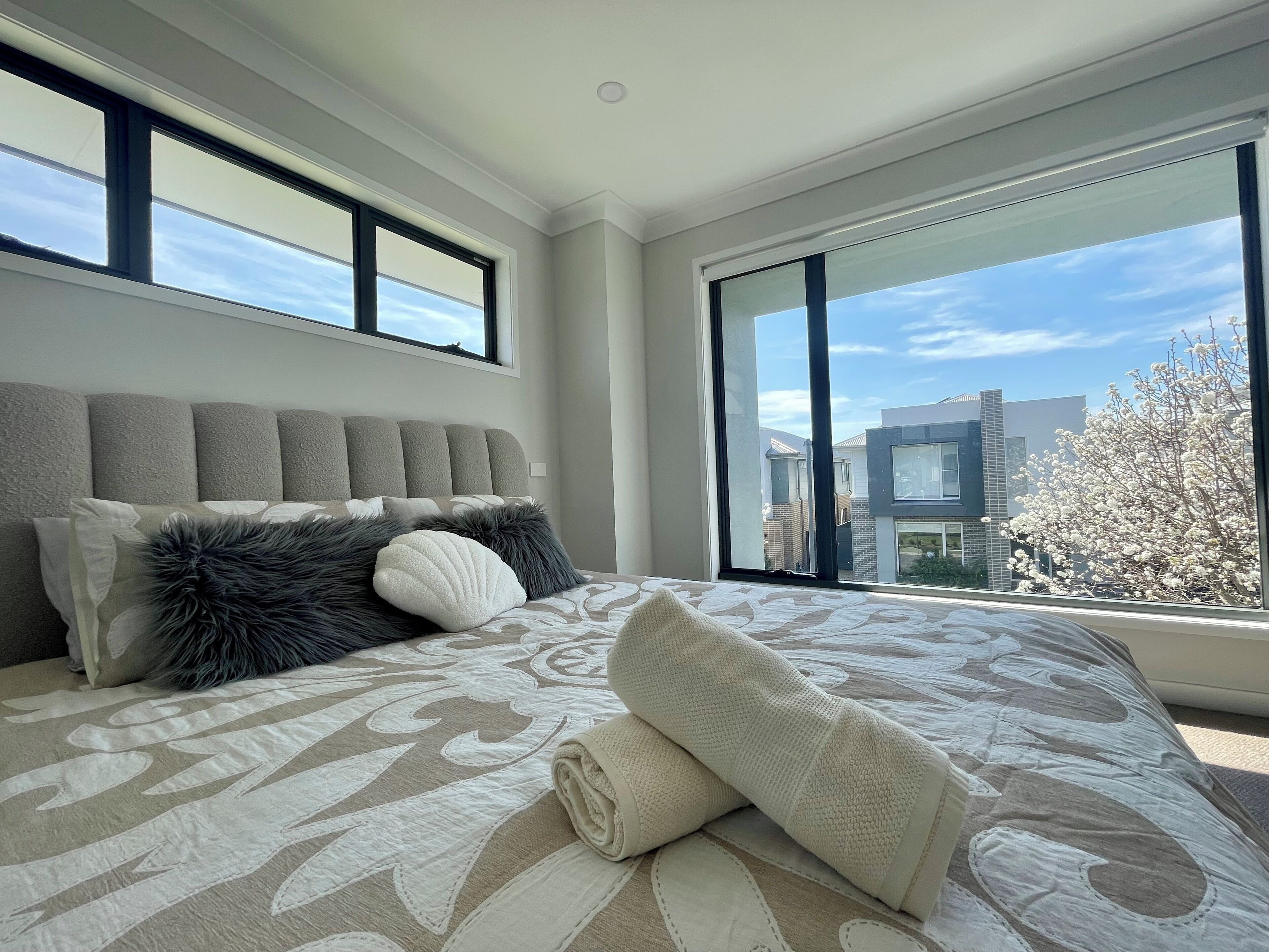 4 slaapkamers, een strijkplank/strijkijzer, wifi, beddengoed