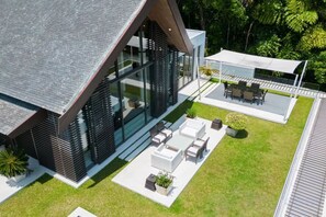 Unclassified image, 3 of 39, button - 6BR Oceanfront Luxury Villa 30m Infinity Pool Villa Serenity Warm Plus (Phuket)