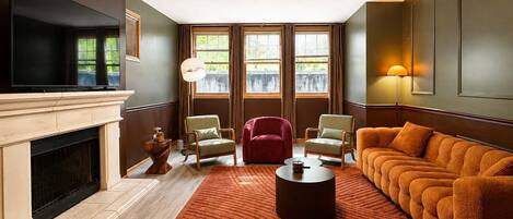 TV, fireplace, offices