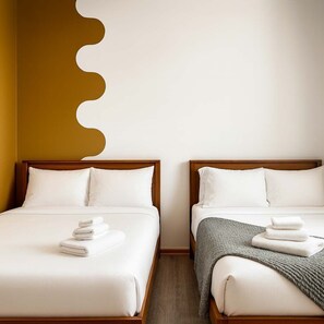 3 bedrooms, desk, iron/ironing board, WiFi