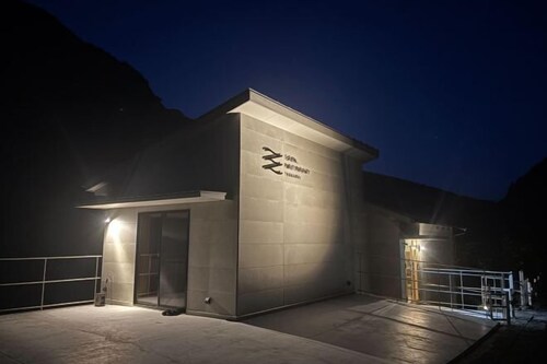 SEN.RETREAT TAKIJIRI