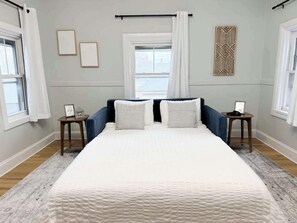 1 bedroom, desk, iron/ironing board, free WiFi