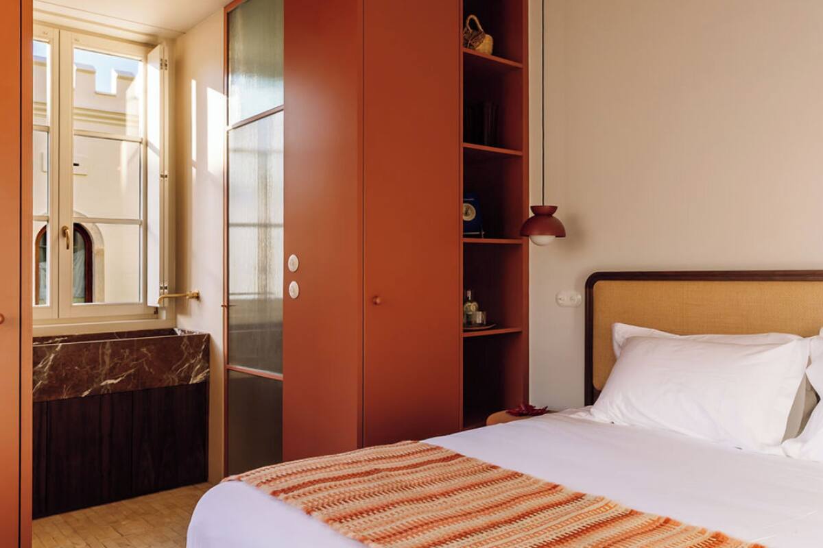 Habitación Deluxe | Tabla de planchar con plancha y wifi gratis
