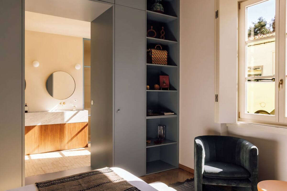 Habitación superior | Tabla de planchar con plancha y wifi gratis