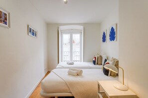 2 makuuhuonetta, silitysrauta/-lauta, ilmainen Wi-Fi, vuodevaatteet