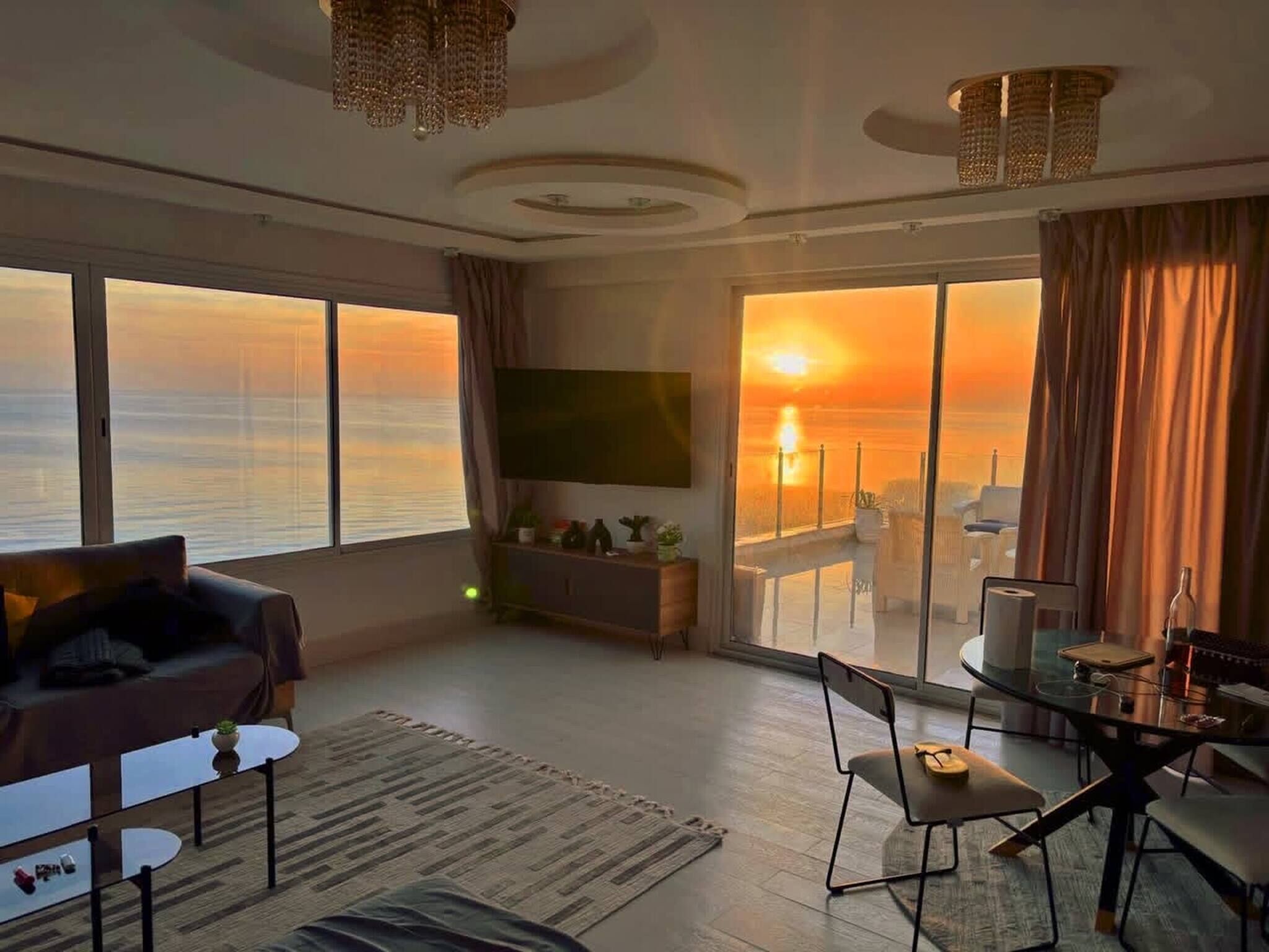 Apartemen, 2 kamar tidur, Boleh Merokok, balkon | Ruang keluarga