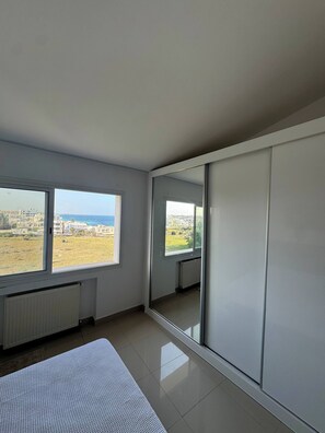 Apartment, 2 Bedrooms, Smoking, Balcony | 2 bedrooms