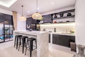 Microwave, stovetop, toaster, cookware/dishes/utensils - BRATAN - The R Bratan | 3BR- Serene Getaway in Canggu (Kuta Utara)