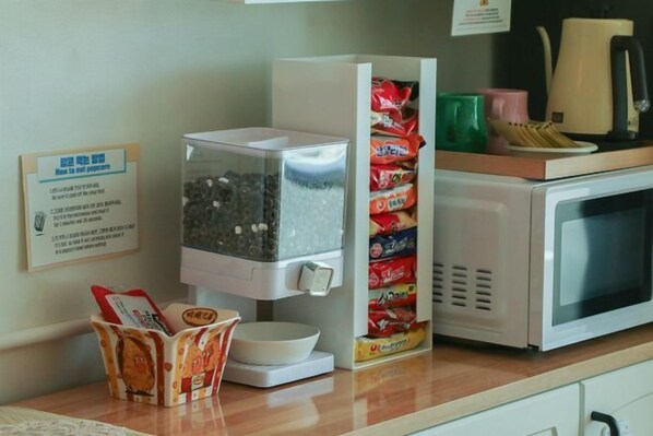 Interior - [San's Stay] Free wine/Beam Projector/Breakfast/Ramen/Seoul National University Station (Seoul)