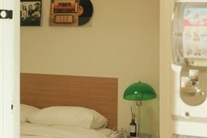 Room - [San's Stay] Free wine/Beam Projector/Breakfast/Ramen/Seoul National University Station (Seoul)