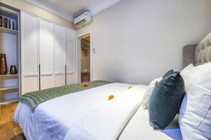 Unclassified image, 4 of 15, button - Apartment Roseville SOHO & Suites by Nagisa Bali (Serpong)