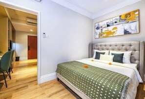 Room - Apartment Roseville SOHO & Suites by Nagisa Bali (Serpong)