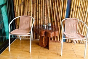 Bar (on property) - Phetra Pool Villas (Surat Thani)