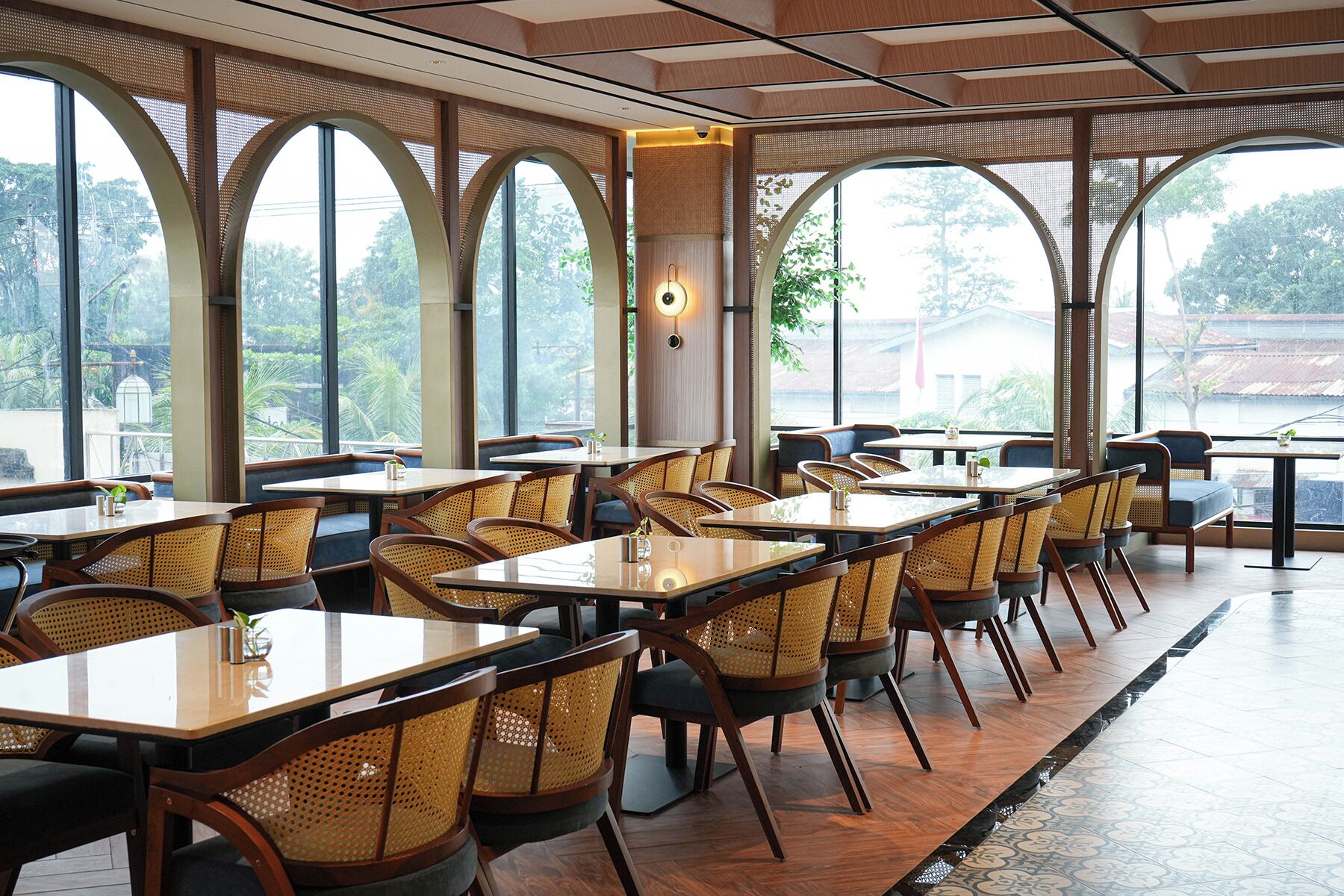 Morgenmadsbuffet hver dag (110000 IDR pr. person)