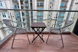 Room - Riverine Diamond Rda12 Studio CK - Free 1 Parking, Netflix & Cozy Retreat Couples, Families (Kuching)