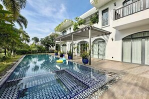 Unclassified image, 3 of 23, button - West Phu Quoc 4BR beachfront villa with private pool (Phu Quoc Island)