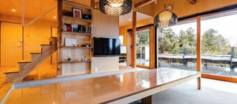 SEN.RETREAT TAKAHARA