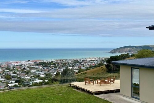 5 Bed Panoramic Sea & Town View
