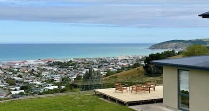 5 Bed Panoramic Sea & Town View