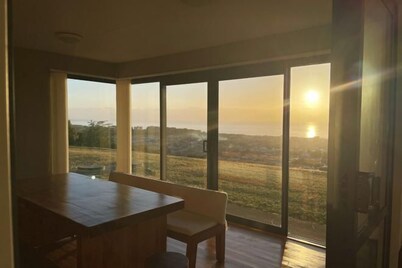 5 Bed Panoramic Sea & Town View