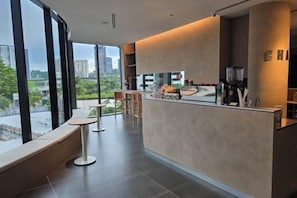 Coffee shop - Midvalley Bangsar Alfa Stylish Suite (Kuala Lumpur)