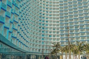 Exterior - The Oceanfront Apartment At Cam Ranh (Cam Ranh)