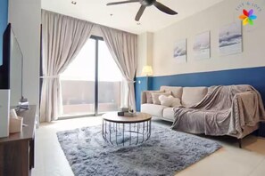 Room - Lumi @ Tropicana PJ GolfClub Balcony 5 pax (Petaling Jaya)