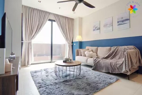 Room - Lumi @ Tropicana PJ GolfClub Balcony 5 pax (Petaling Jaya)