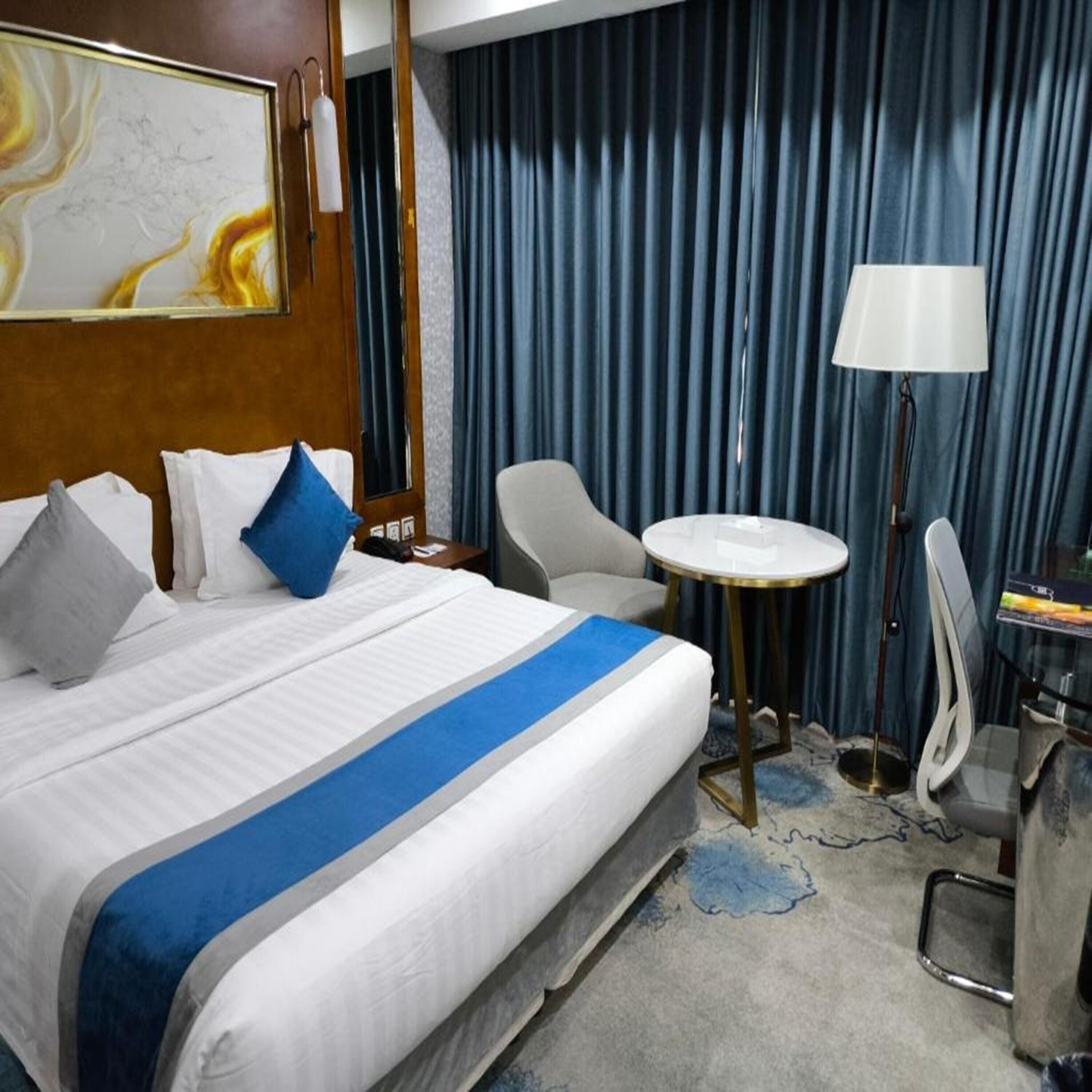 In-room safe, desk, soundproofing, iron/ironing board