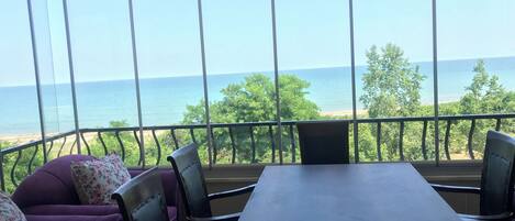 Appart'hÎtel Classique, balcon, vue mer | Coin séjour