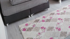 Condo phong cách cổ điển, ban công, quang cảnh biển | Phòng cách âm, bàn ủi/dụng cụ ủi quần áo 