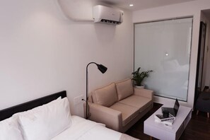 Room - WE stayin Saigon Ben Thanh Market City View Studio (Ho Chi Minh City)