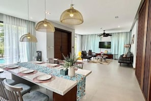 Cots/infant beds - Serenity 3BR beach villa Long beach Phu Quoc (Phu Quoc Island)