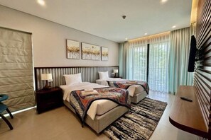 Cribs/infant beds