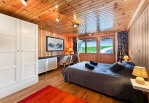 4 bedrooms, iron/ironing board, WiFi, bed sheets - Chalet l'Ardoise - Natural paradise - Swiss Alps (Chamoson)