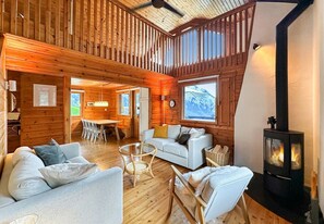 Living area - Chalet l'Ardoise - Natural paradise - Swiss Alps (Chamoson)