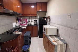 Private kitchen - Nicely Riverbank suites 405 @Riverview (Kuching)