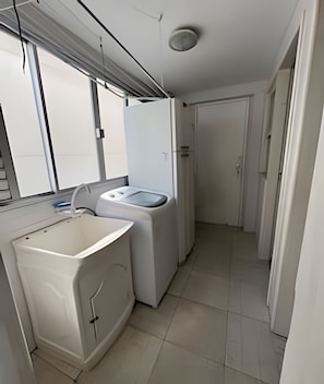 Apartment | Bathroom - Edificil Antares (Balneário Camboriú)
