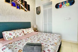 Cots/infant beds - Legoland-7min walk at Happy Journey Stay @ Dpristine Lakeview(8pax) Max (Iskandar Puteri)