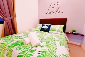 Cribs/infant beds - Legoland-7min walk at Happy Journey Stay @ Dpristine Lakeview(8pax) Max (Iskandar Puteri)