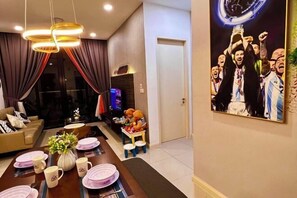 Cribs/infant beds - Legoland-7min walk at Happy Journey Stay @ Dpristine Lakeview(8pax) Max (Iskandar Puteri)