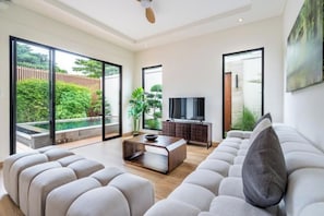 Unclassified image, 4 of 54, button - Oasis Residences Sanur – Family-Friendly 3-BR Villa with Private Pool & Garden (Bali)