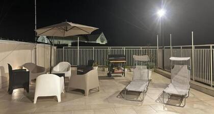 Casa Bianca Bnb,Big Terrace,10 Min Airport Beaches