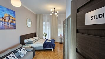 Comfort Studio, 1 Queen Bed with Sofa bed, Balcony, City View