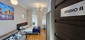 Comfort Studio, 1 Queen Bed with Sofa bed, Balcony, City View | Iron/ironing board, free WiFi, bed sheets - Old Town KRAKÓW STUDIO  (Kraków)