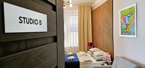 Comfort-studiolejlighed - 1 queensize-seng med sovesofa - ikke-ryger - byudsigt | Strygejern/strygebræt, gratis Wi-Fi, sengetøj