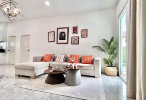 Ballroom - H3 Zhongtian Beach Pattaya Haitian - Comfortable Pool Resort Villa (Pattaya)