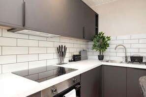 Room - The heart of Central Old Town with Castle Views (Edinburgh)