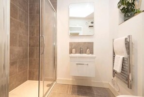 Room - The heart of Central Old Town with Castle Views (Edinburgh)